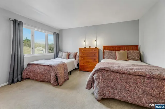 $629,999 | 10 Greenup Court, Wayne, NJ 07470