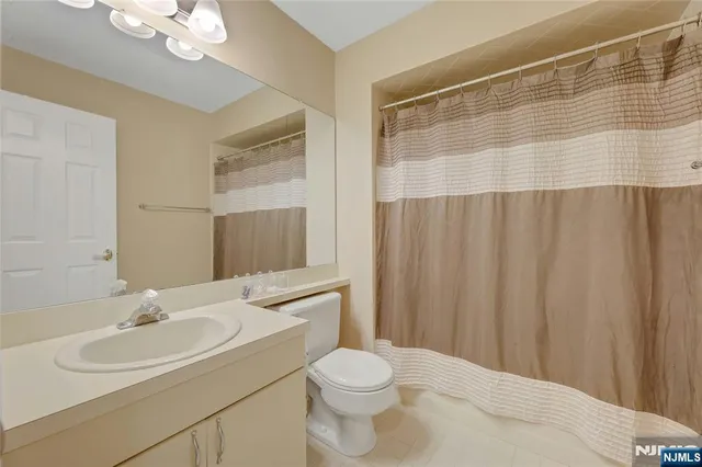 $629,999 | 10 Greenup Court, Wayne, NJ 07470