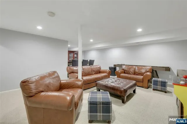 $629,999 | 10 Greenup Court, Wayne, NJ 07470