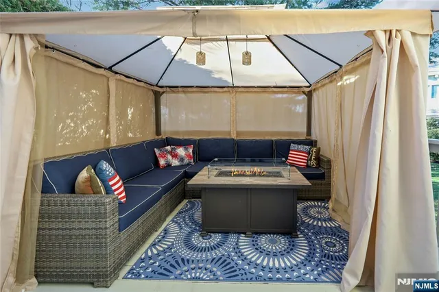 $629,999 | 10 Greenup Court, Wayne, NJ 07470