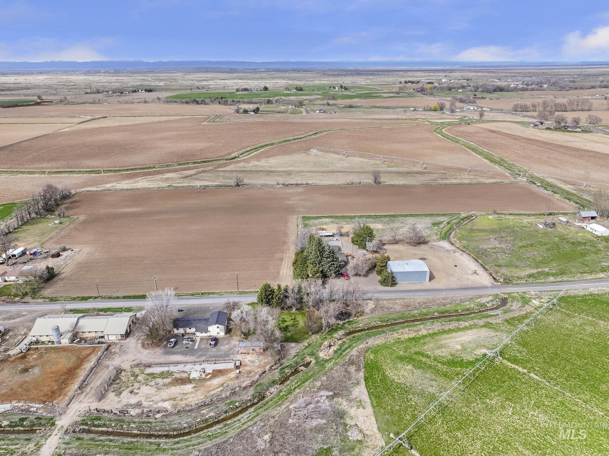 1876 East 2900 South, Unit A Wendell, ID 83355 - Photo 6 of 16