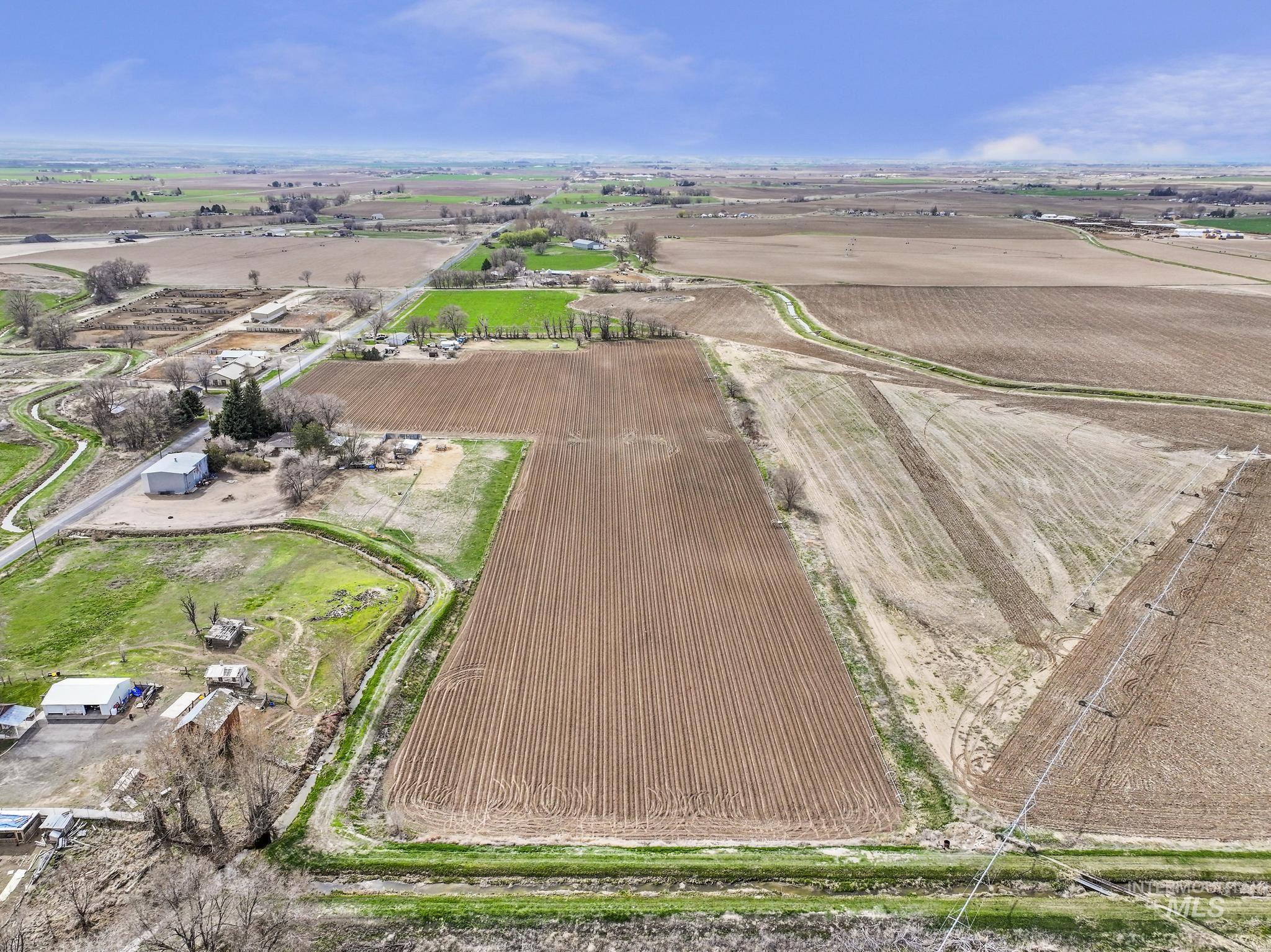 1876 East 2900 South, Unit A Wendell, ID 83355 - Photo 9 of 16