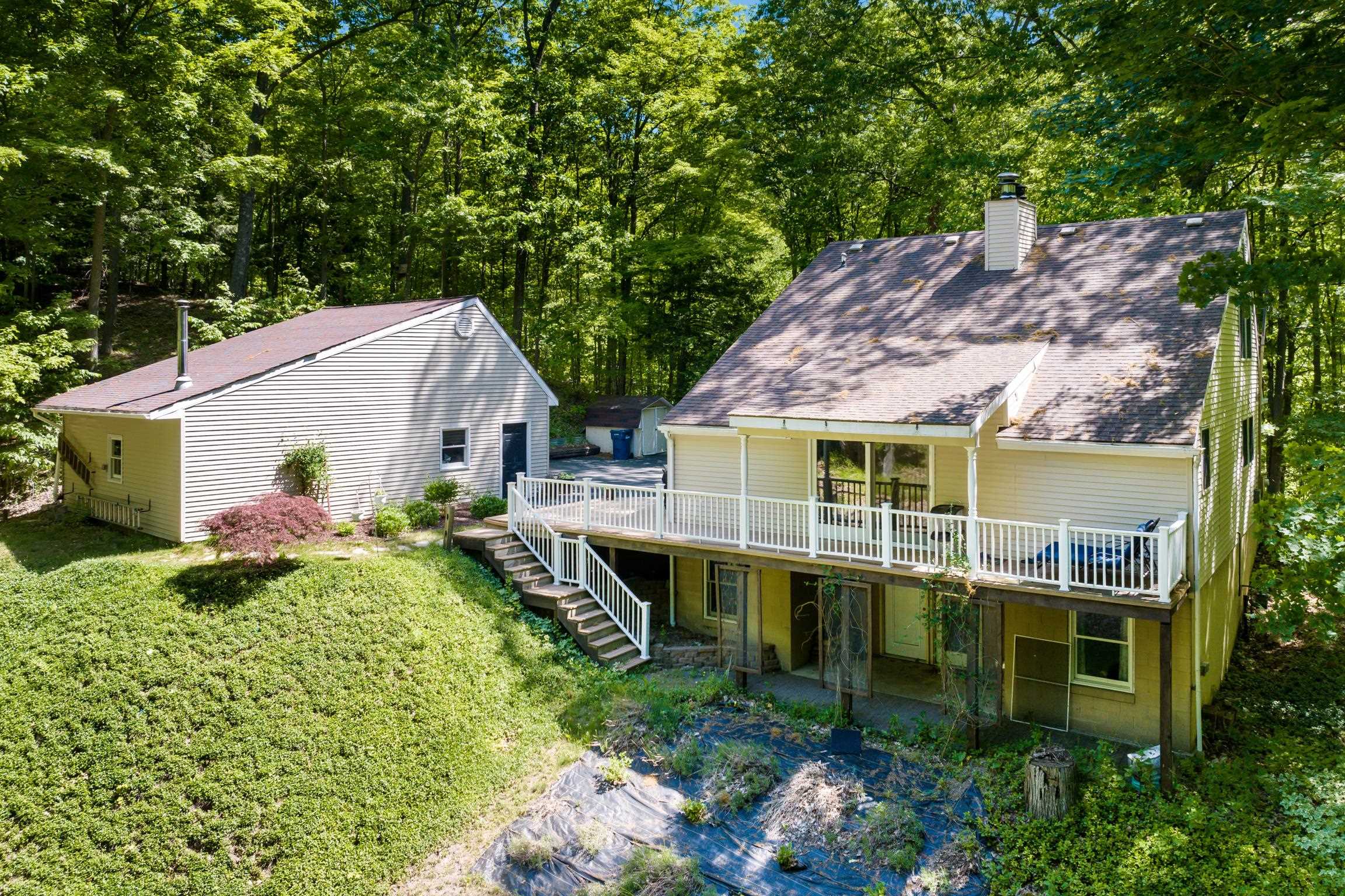 10520 South Dalzell Road Traverse City, MI 49684 - Photo 4 of 32