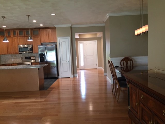 41 Breakneck Hill Road, Unit 3 Lincoln, RI 02865 - Photo 14 of 22 VIEW FROM BACK INTO ENTRY FOYER
