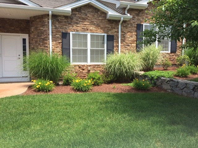 41 Breakneck Hill Road, Unit 3 Lincoln, RI 02865 - Photo 3 of 22 INVITING ENTRANCE WITH LUSH GRASS AND PERRENIALS