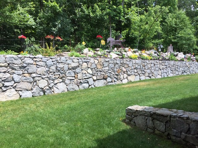41 Breakneck Hill Road, Unit 3 Lincoln, RI 02865 - Photo 5 of 22 BEAUTIFUL REAR STONE WALLS & PLANTINGS