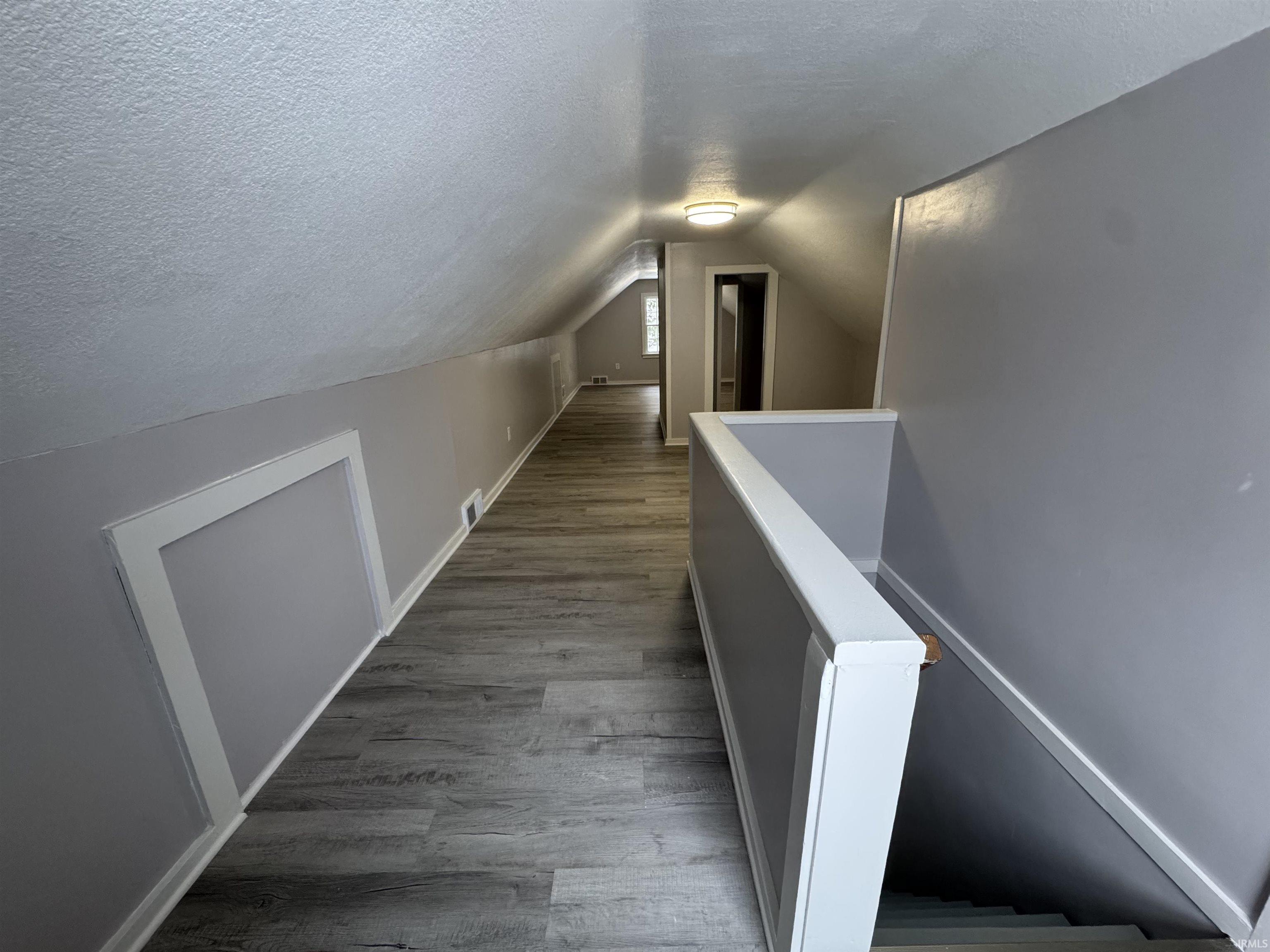 1930 Bremer Road Fort Wayne, IN 46803 - Photo 12 of 30