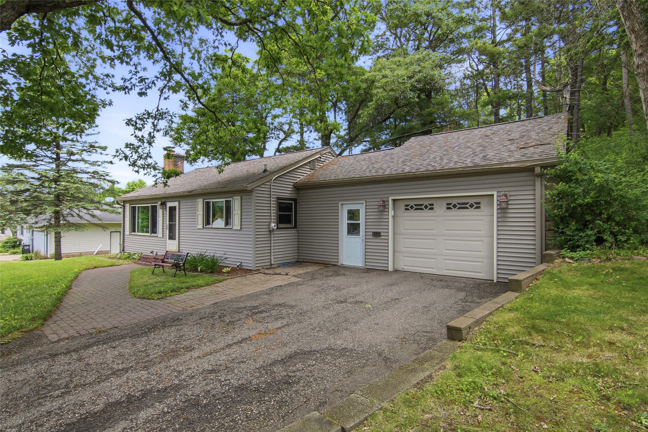 2715 Rudolph Road Eau Claire, WI 54701 - Photo 35 of 38