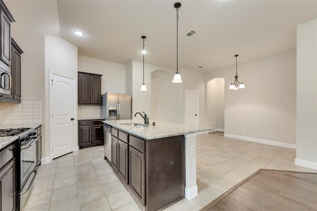 766 Ruffian Way Fate, TX 75087 - Photo 11 of 28