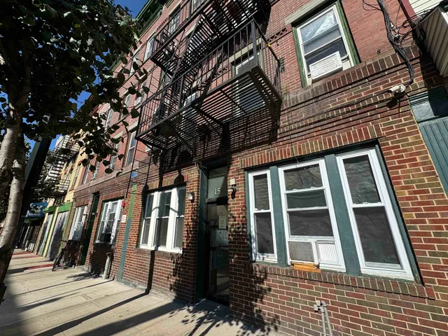 $1,300 | 1513 Summit Avenue, Unit 6, Union City, NJ 07087