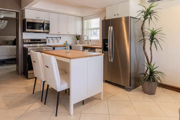 $2,600 | 3216 Southeast 12th Street, Unit 28, Pompano Beach, FL 33062