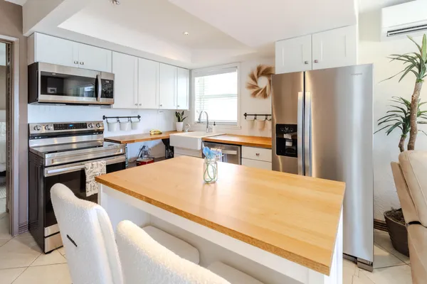 $2,600 | 3216 Southeast 12th Street, Unit 28, Pompano Beach, FL 33062