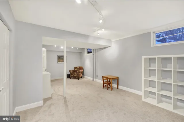 $469,900 | 2052 Lincoln Court, Wyomissing, PA 19610