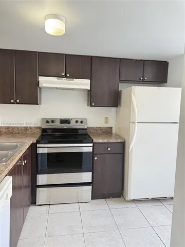 $2,000 | 3873 Northwest 90th Avenue, Unit 3873, Sunrise, FL 33351