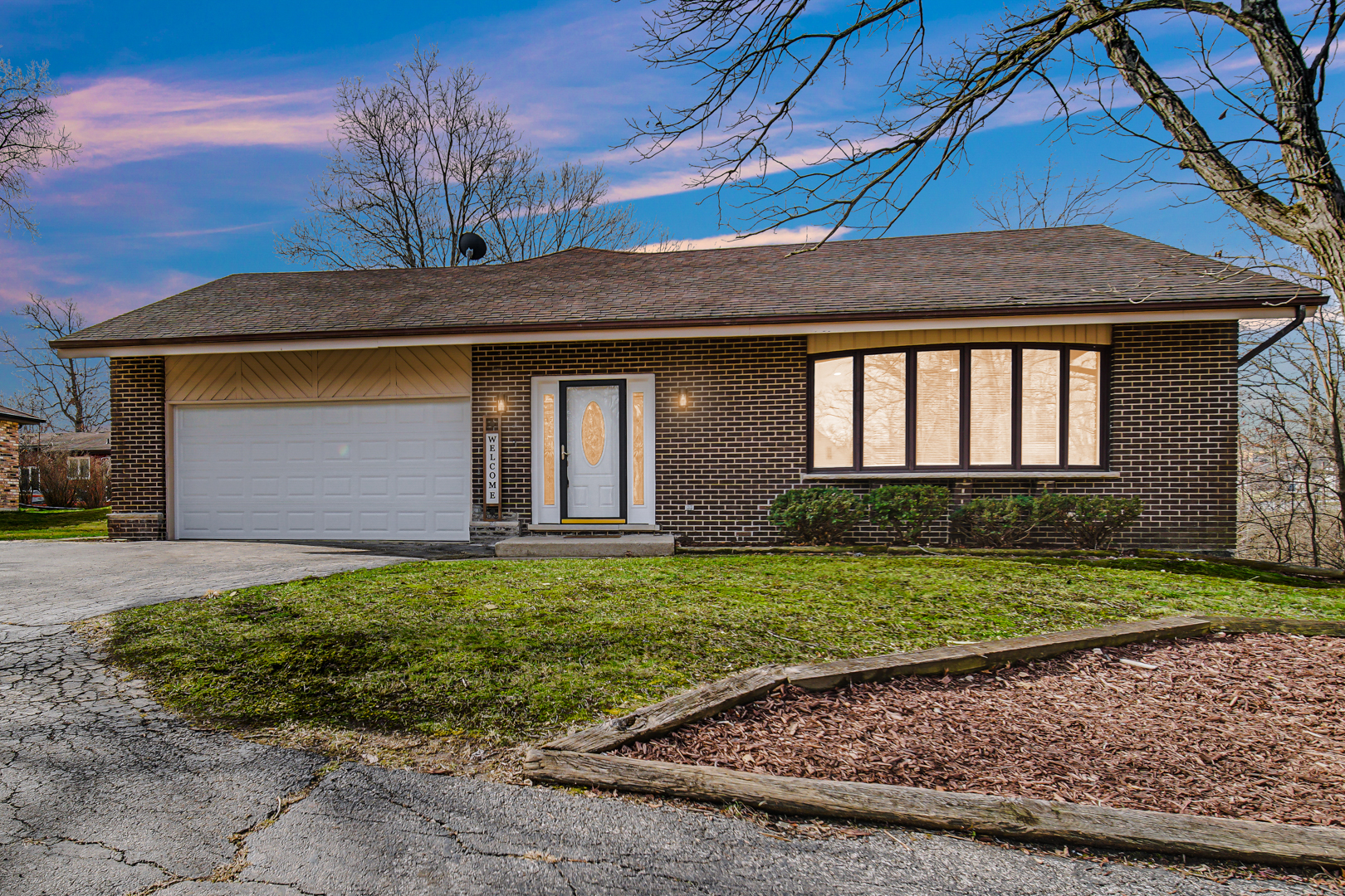 30 Cornwall Drive Crete, IL 60417 - Photo 1 of 44 a front view of a house with a yard