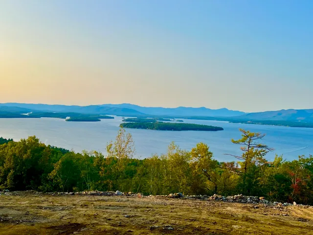 $750,000 | 90 Briarcliff Road, Gilford, NH 03249