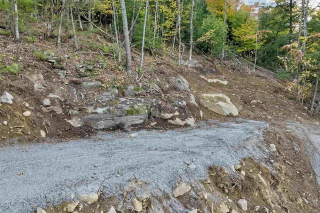 $750,000 | 90 Briarcliff Road, Gilford, NH 03249