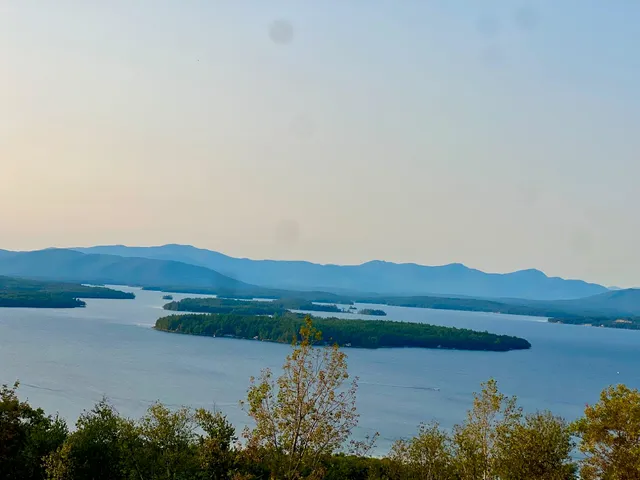 $750,000 | 90 Briarcliff Road, Gilford, NH 03249