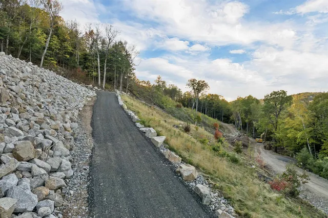 $750,000 | 90 Briarcliff Road, Gilford, NH 03249