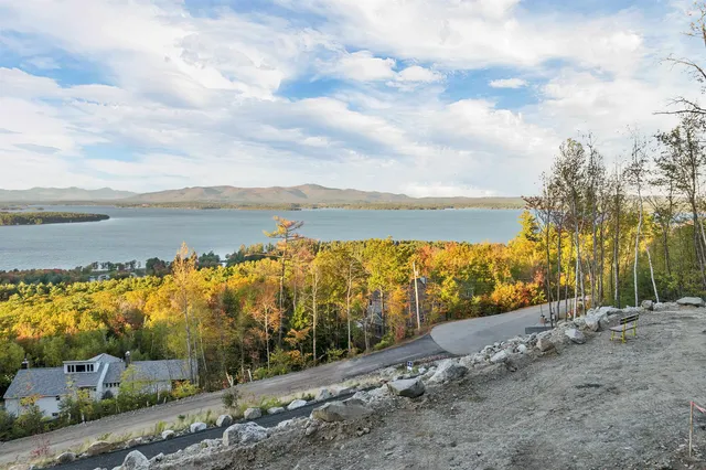 $750,000 | 90 Briarcliff Road, Gilford, NH 03249