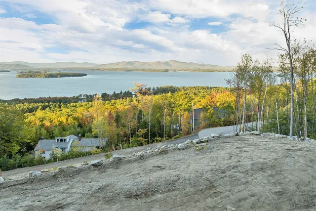 $750,000 | 90 Briarcliff Road, Gilford, NH 03249