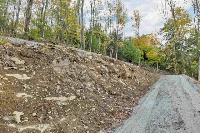 $750,000 | 90 Briarcliff Road, Gilford, NH 03249