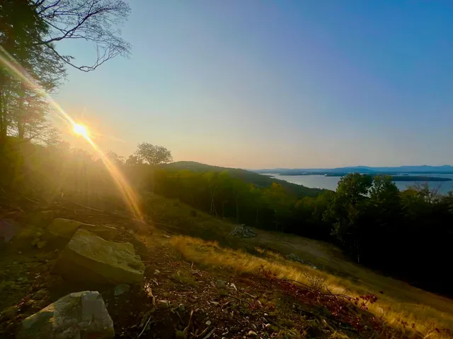 $750,000 | 90 Briarcliff Road, Gilford, NH 03249