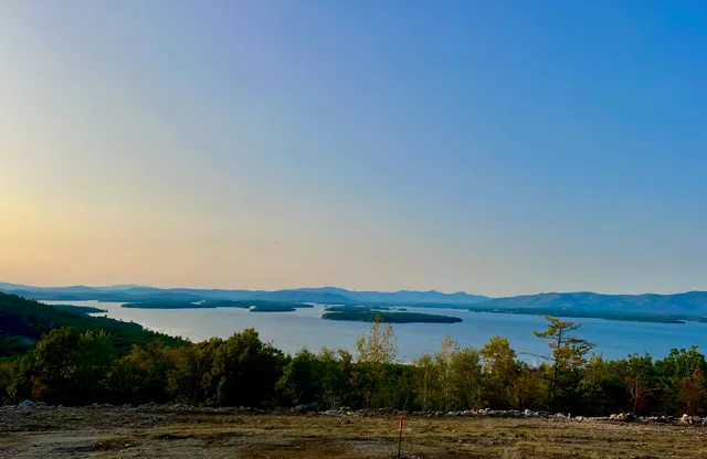 $750,000 | 90 Briarcliff Road, Gilford, NH 03249