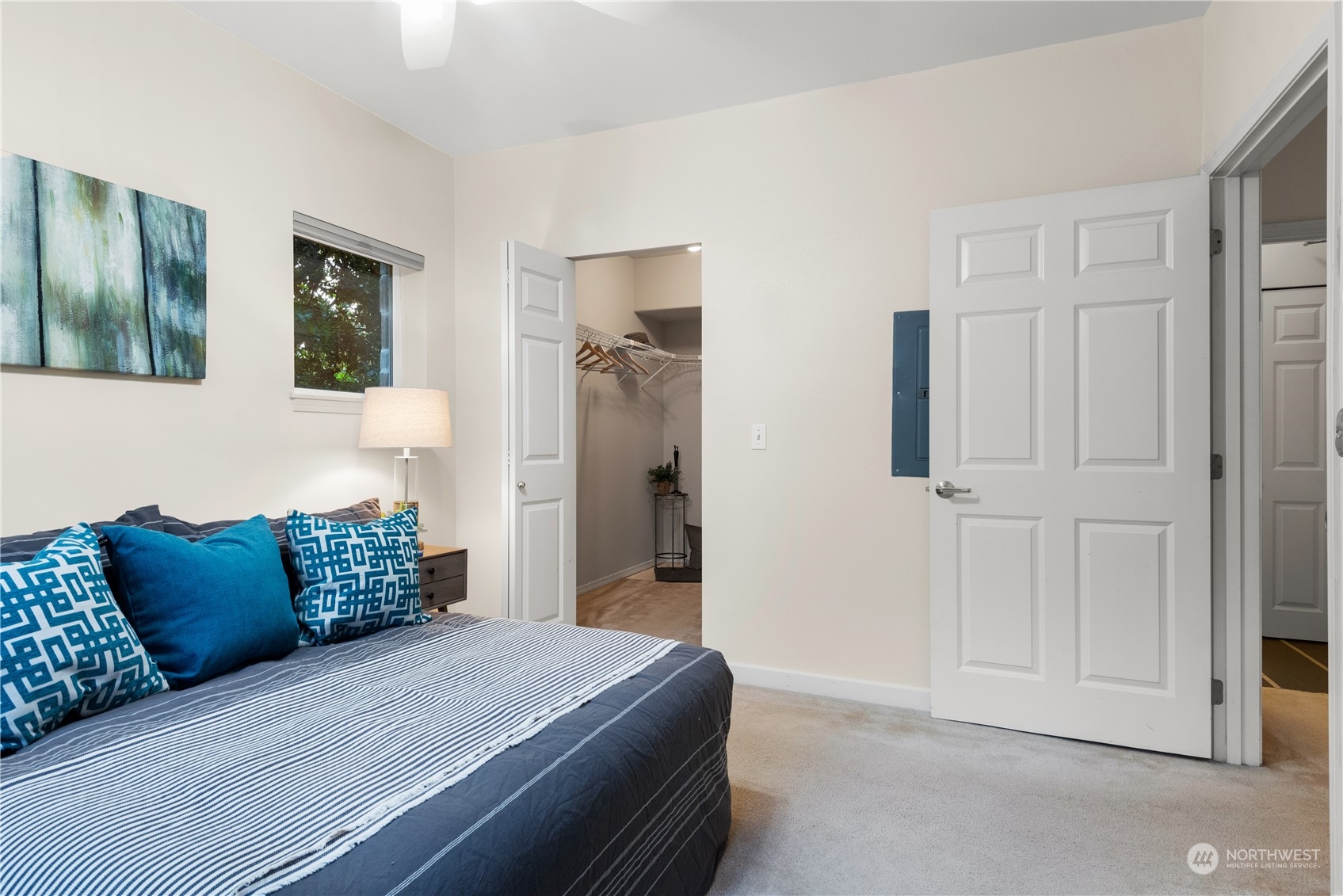 3221 Southwest Avalon Way, Unit 101 Seattle, WA 98126 - Photo 12 of 34 Gallery Image 12
