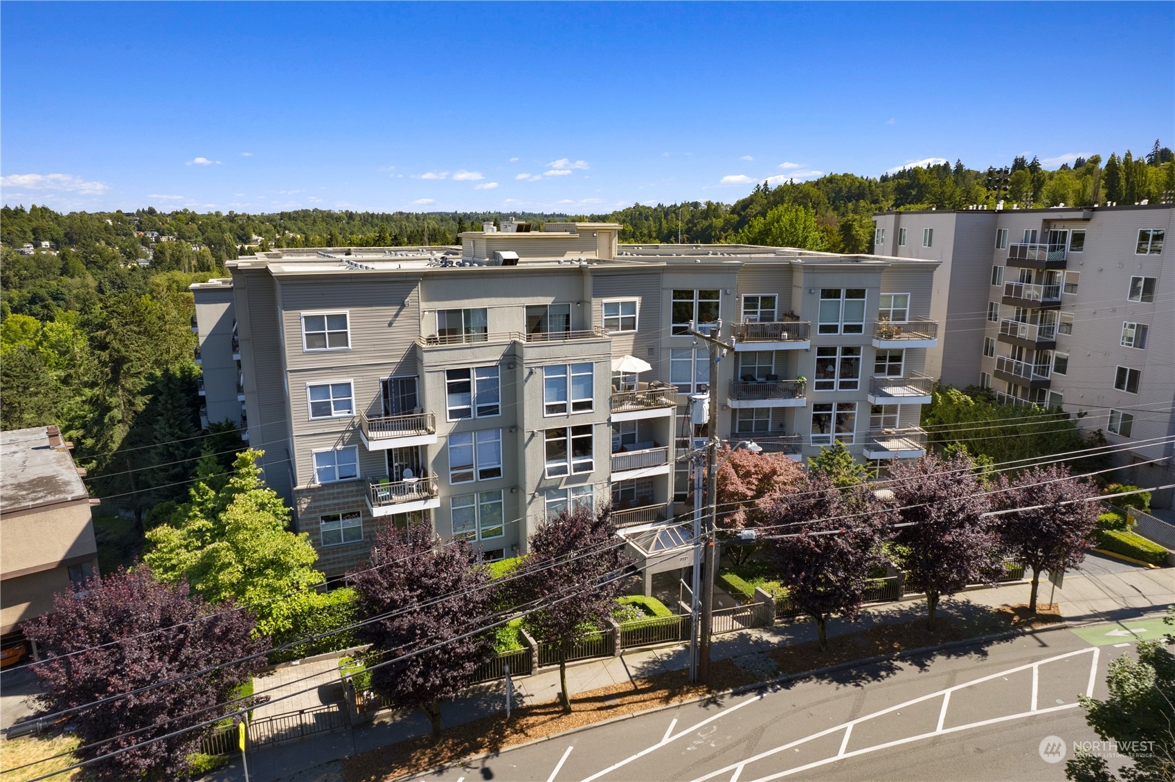 3221 Southwest Avalon Way, Unit 101 Seattle, WA 98126 - Photo 29 of 34 Gallery Image 29