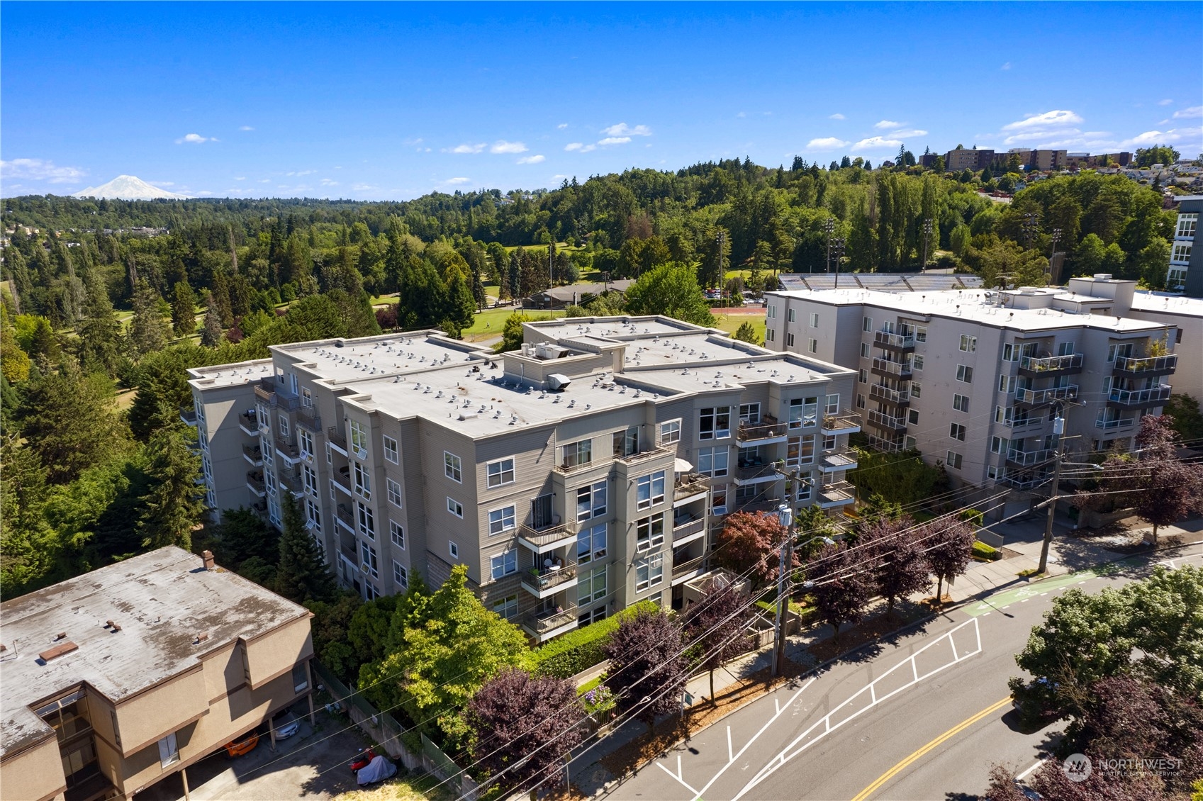 3221 Southwest Avalon Way, Unit 101 Seattle, WA 98126 - Photo 30 of 34 Gallery Image 30
