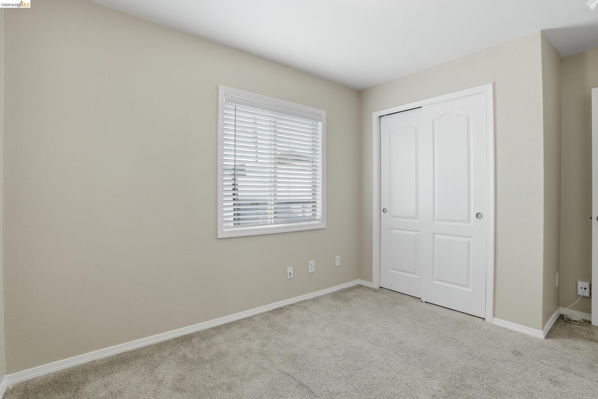 360 East Grant Line Road, Unit SPC 18 Tracy, CA 95376 - Photo 20 of 31 an empty room with windows