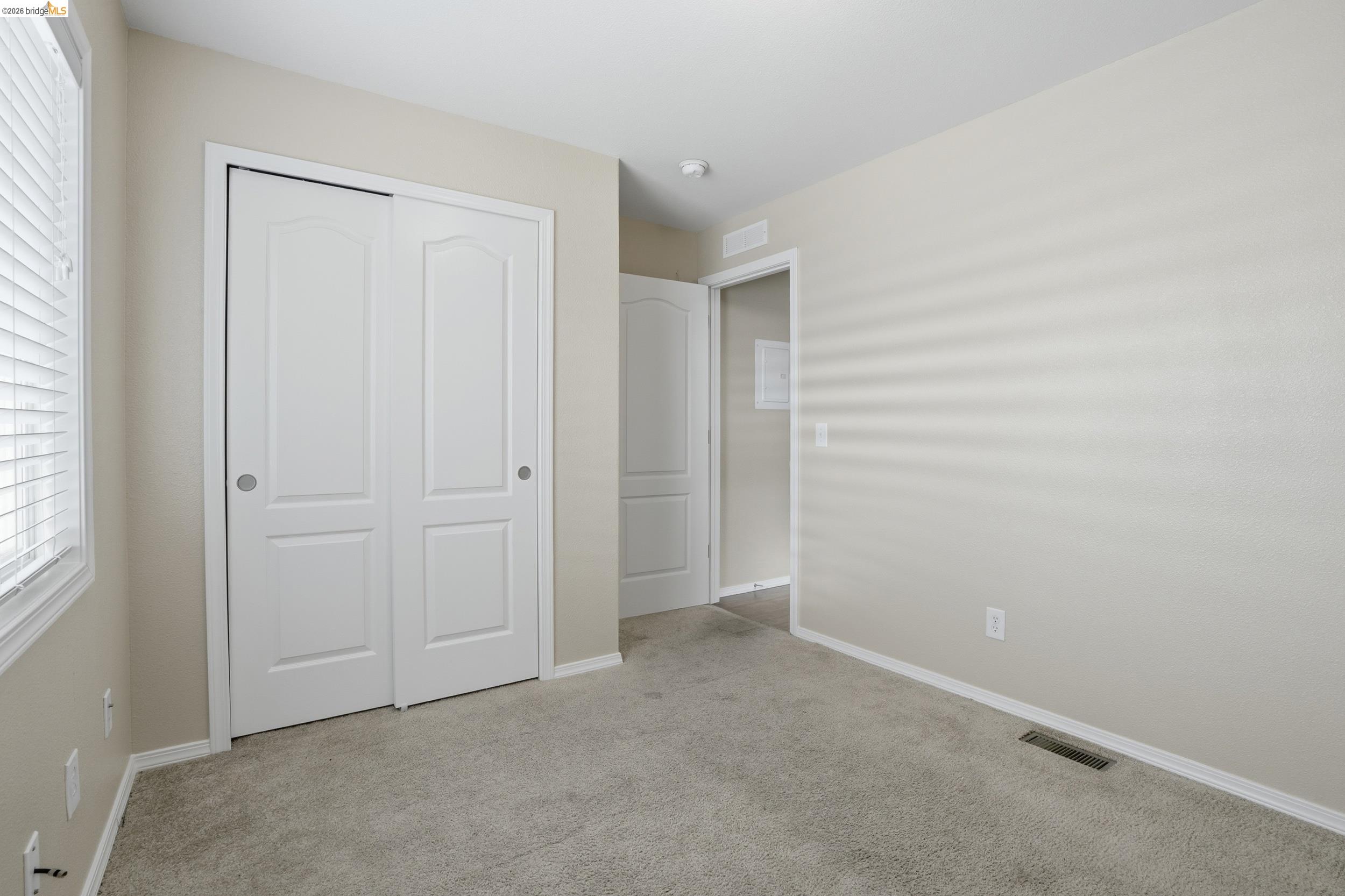 360 East Grant Line Road, Unit SPC 18 Tracy, CA 95376 - Photo 21 of 31 an empty room with windows