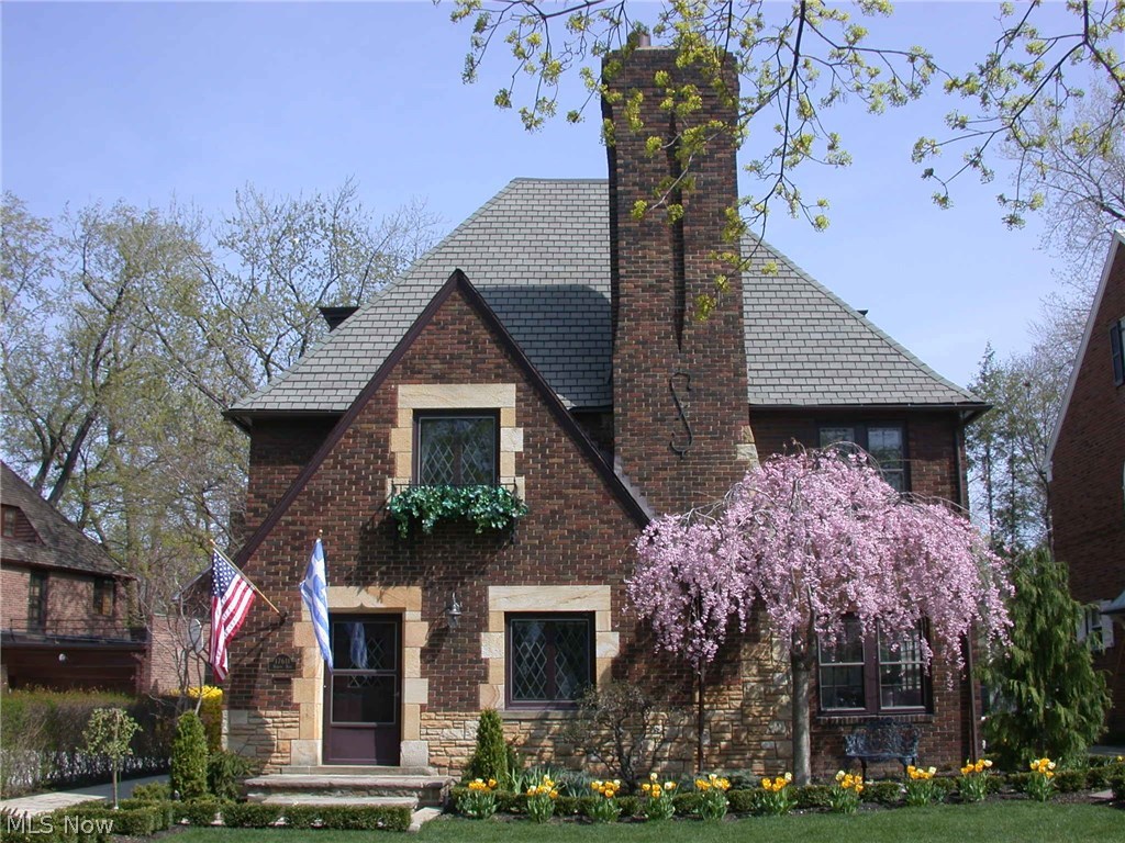 17611 Berwyn Road Cleveland, OH 44120 - Photo 2 of 17 Welcome Spring !
