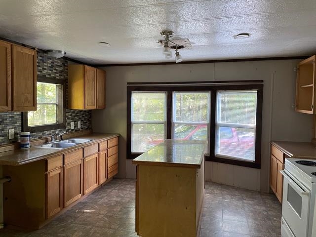 520 Shaker Road Northfield, NH 03276 - Photo 4 of 19