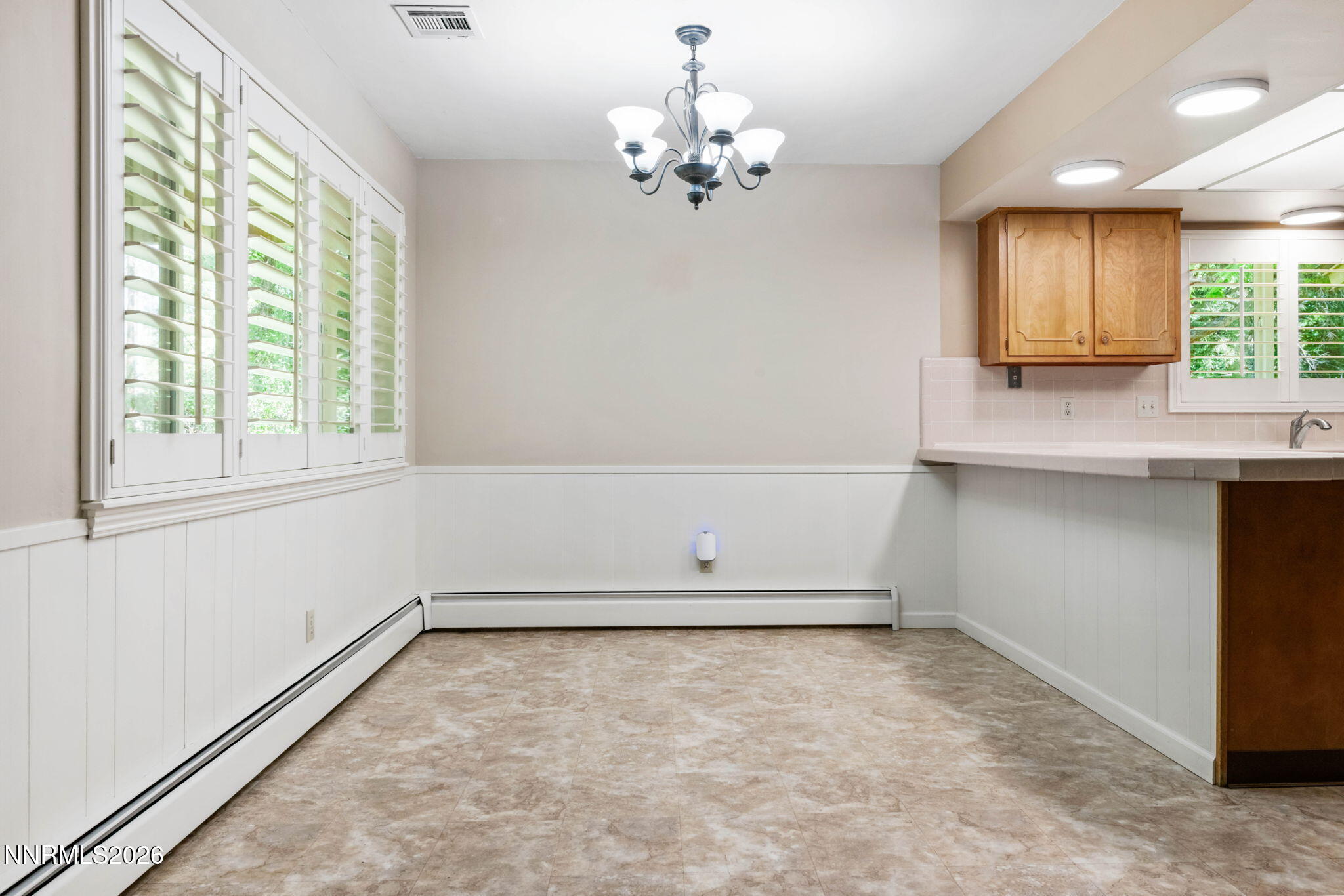 3015 Idlewild Drive Reno, NV 89509 - Photo 10 of 40 21-web-or-mls-DSC_5971