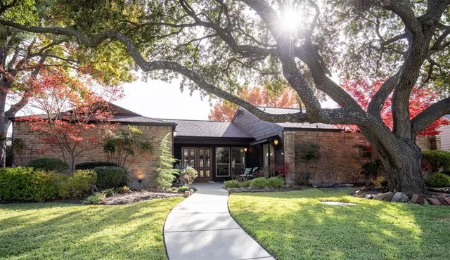 $749,900 | 3020 Montego Place, Plano, TX 75023