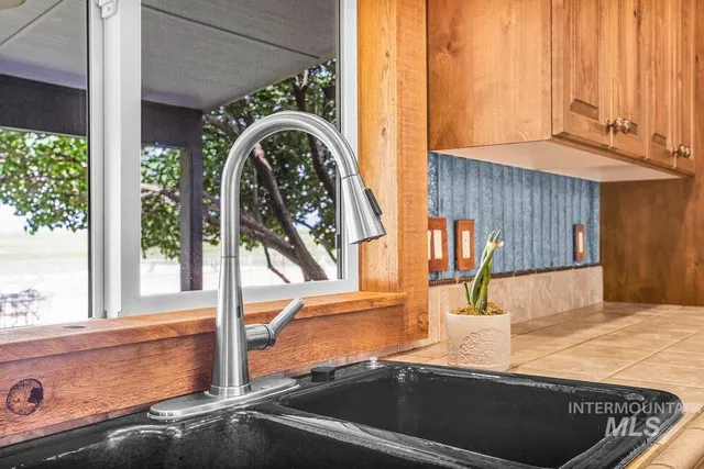 $1,250,000 | 12195 South Hawk Haven Avenue, Kuna, ID 83634