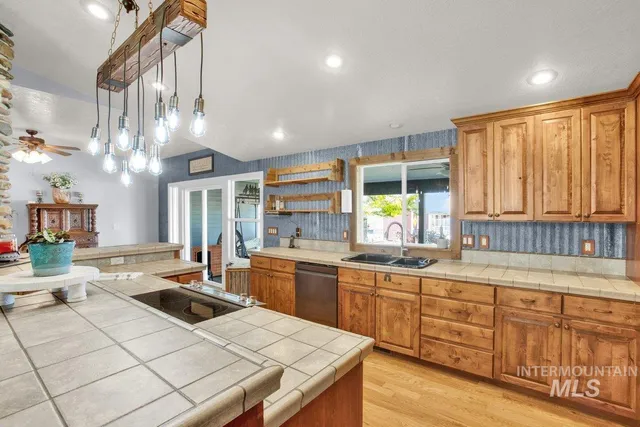 $1,250,000 | 12195 South Hawk Haven Avenue, Kuna, ID 83634