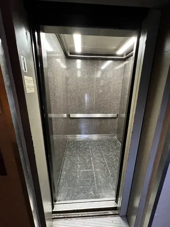 $1,475 | 3933 North Clarendon Avenue, Unit 504, Chicago, IL 60613