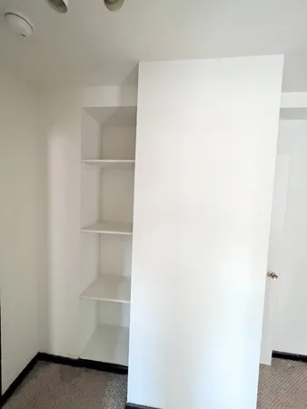 $1,475 | 3933 North Clarendon Avenue, Unit 504, Chicago, IL 60613