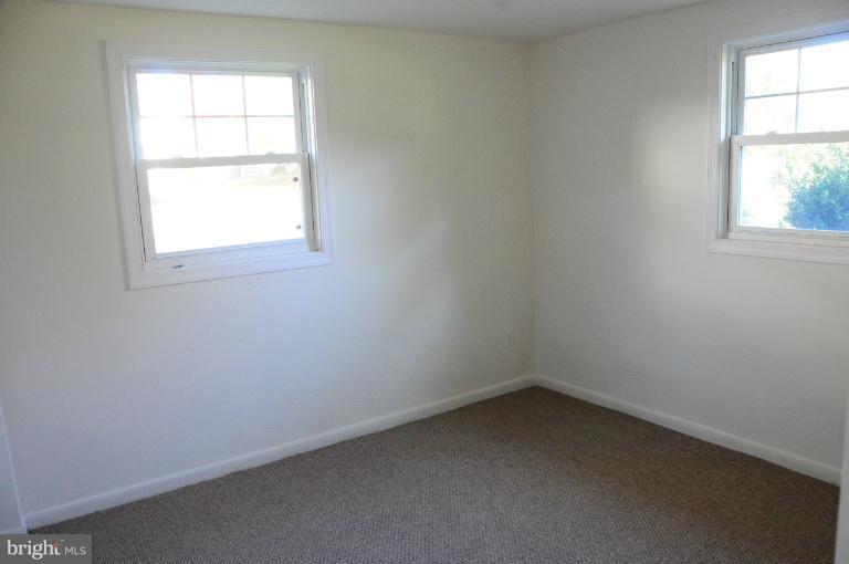 6401 Twin Court Springfield, VA 22150 - Photo 15 of 16 Bedroom