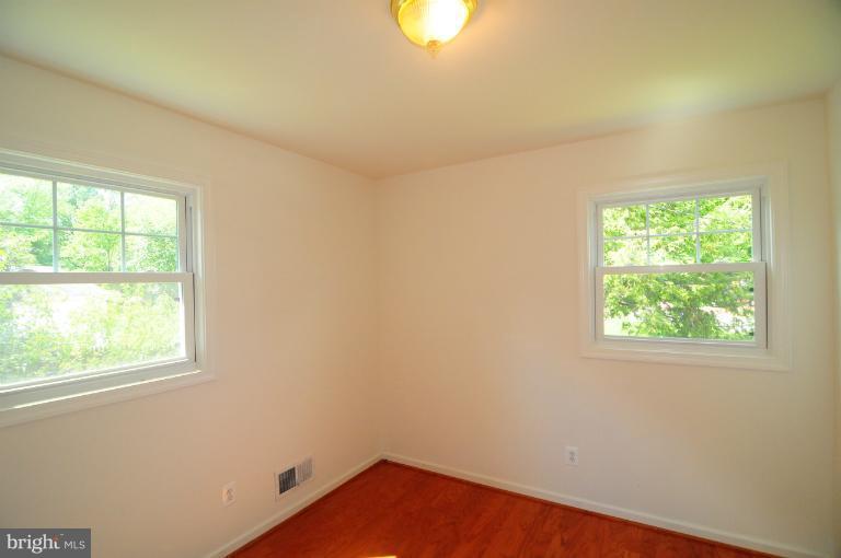 6401 Twin Court Springfield, VA 22150 - Photo 4 of 16 Bedroom