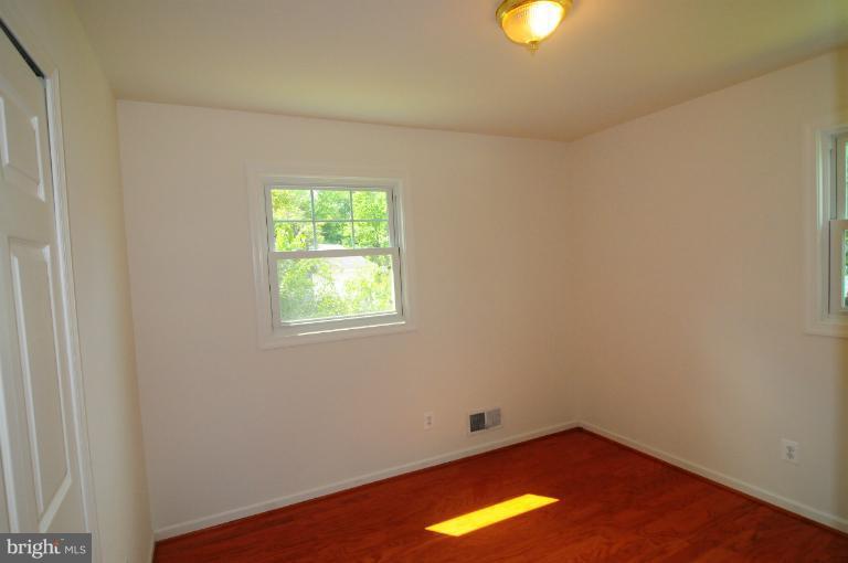 6401 Twin Court Springfield, VA 22150 - Photo 7 of 16 Bedroom