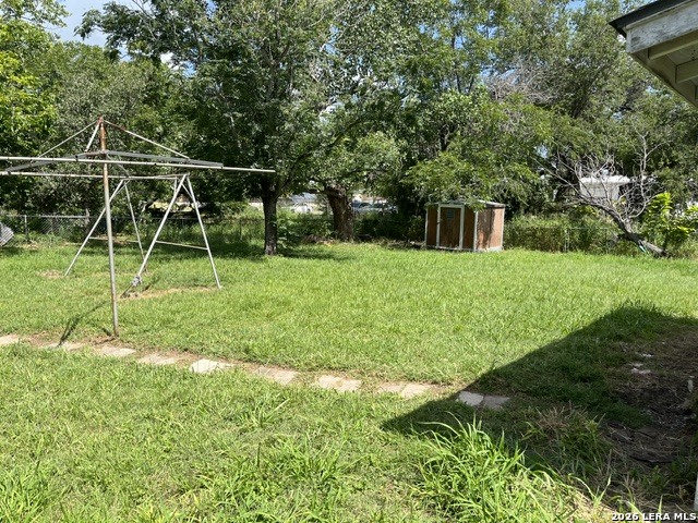 708 Sutton Street Pleasanton, TX 78064 - Photo 17 of 18