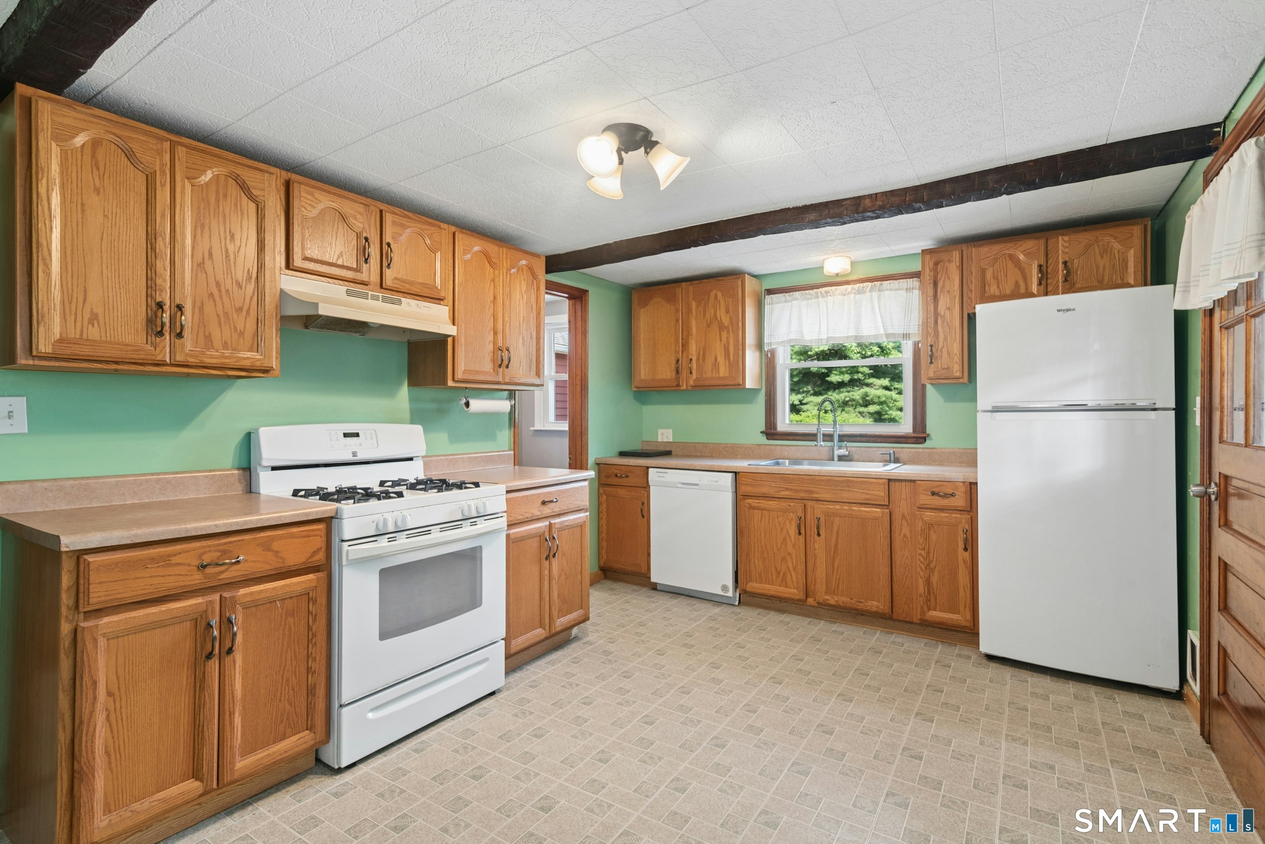 125 Shadduck Road Middlebury, CT 06762 - Photo 10 of 24