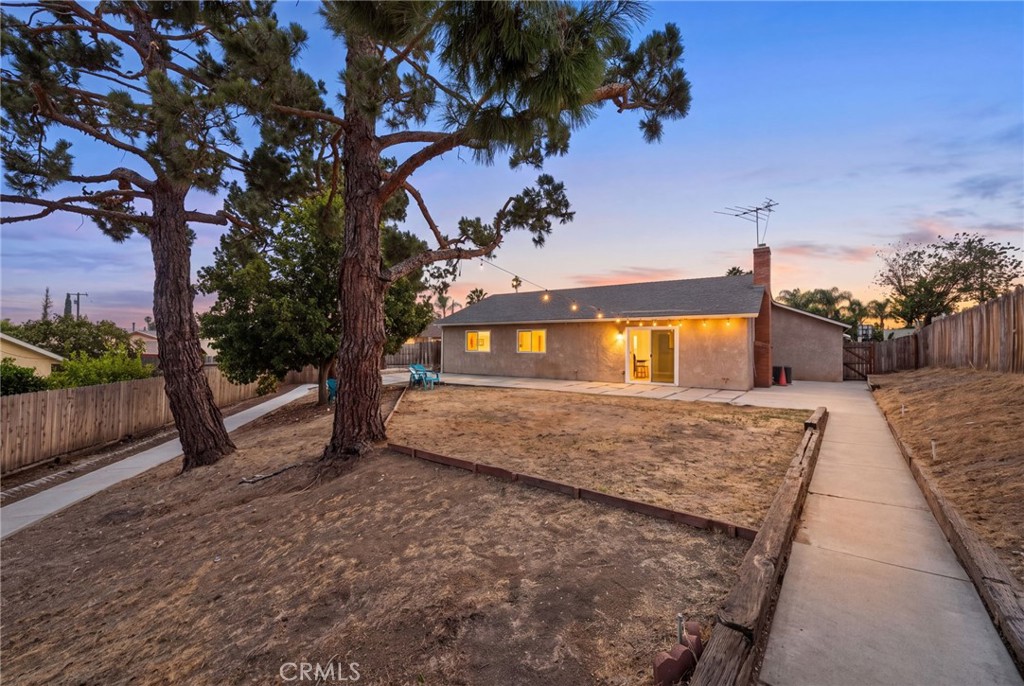 10021 Diamond Head Way Riverside, CA 92503 - Photo 18 of 25 Gallery Image 18