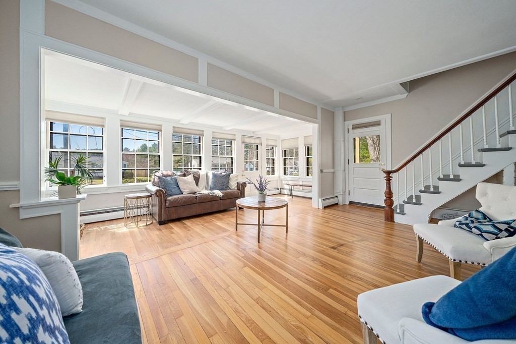 53 Frairy Street Medfield, MA 02052 - Photo 6 of 31