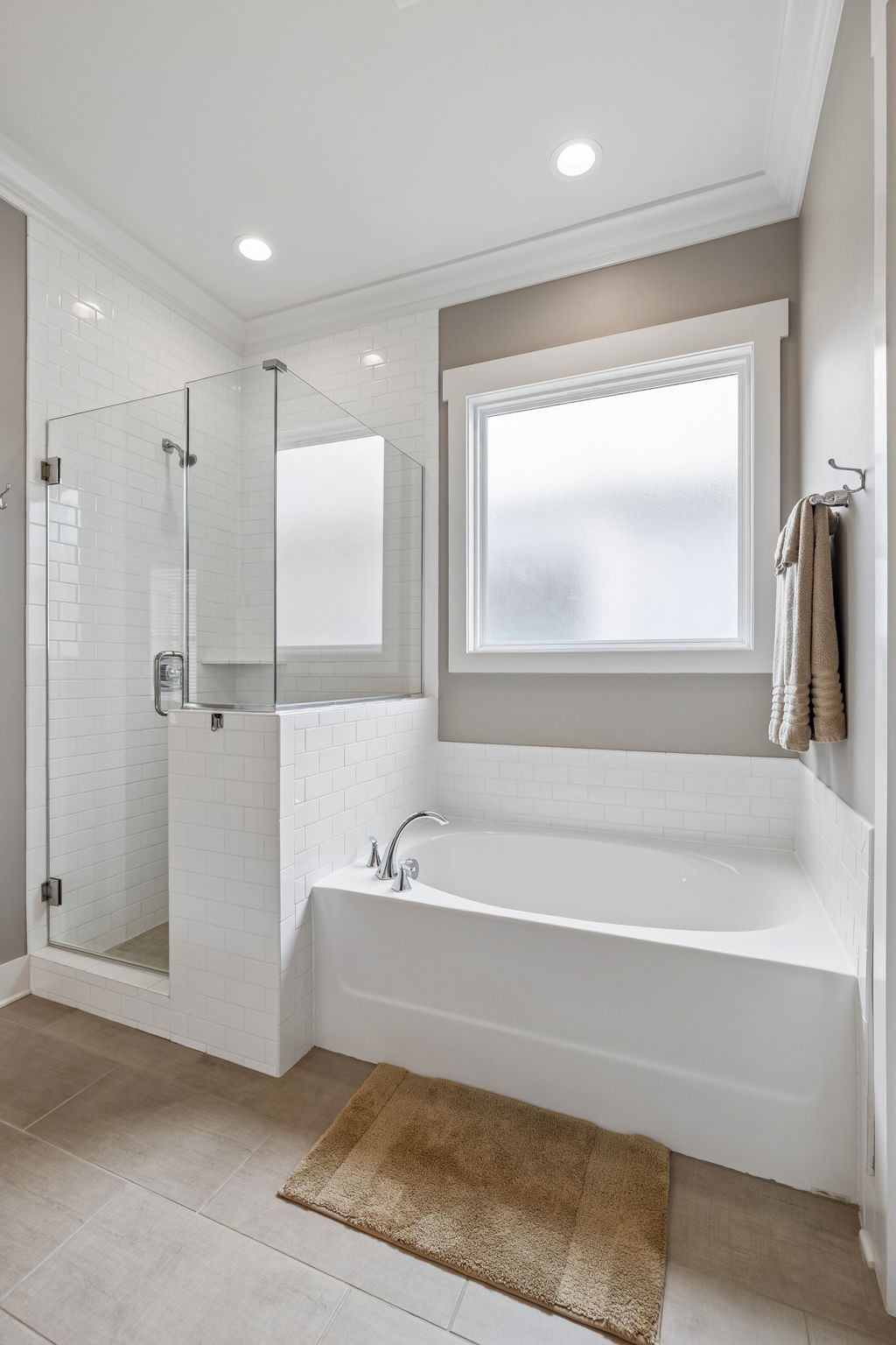 1085 Beckwith Street Franklin, TN 37064 - Photo 26 of 42 a bathroom with a bathtub and a shower