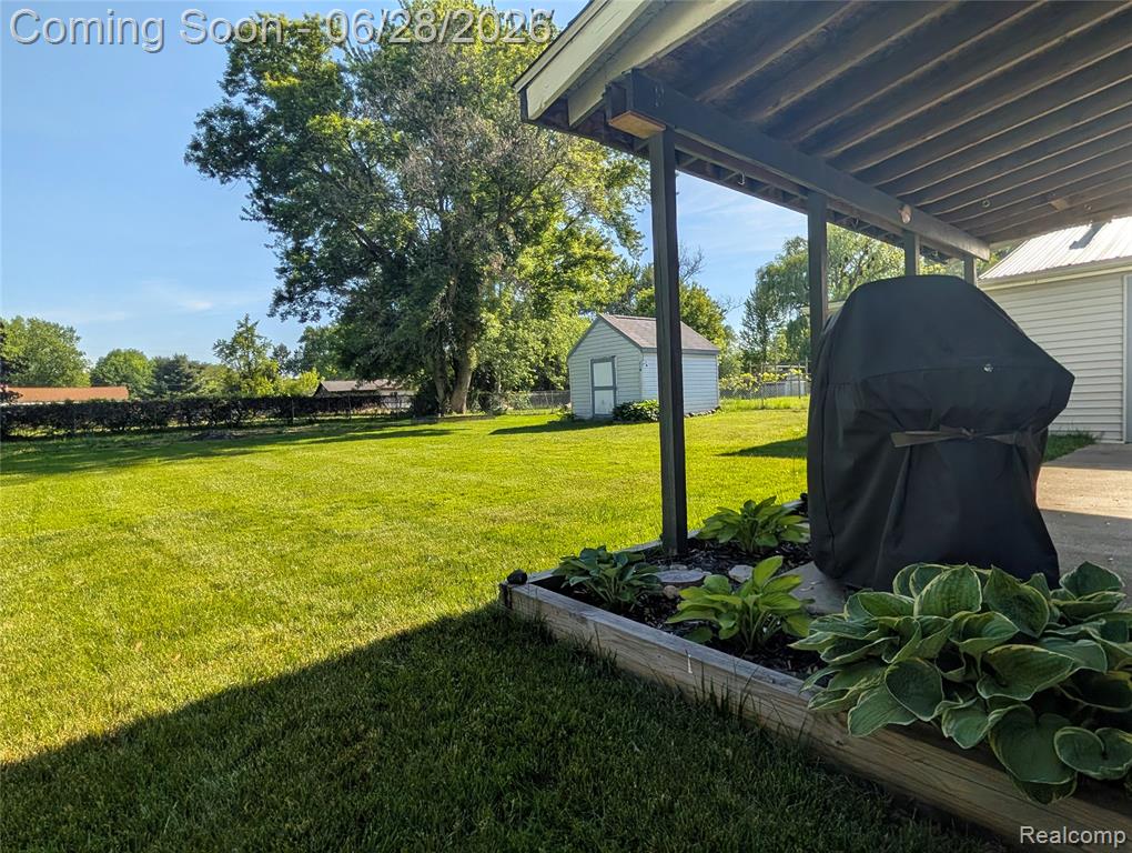 4456 East Coldwater Road Flint, MI 48506 - Photo 29 of 35